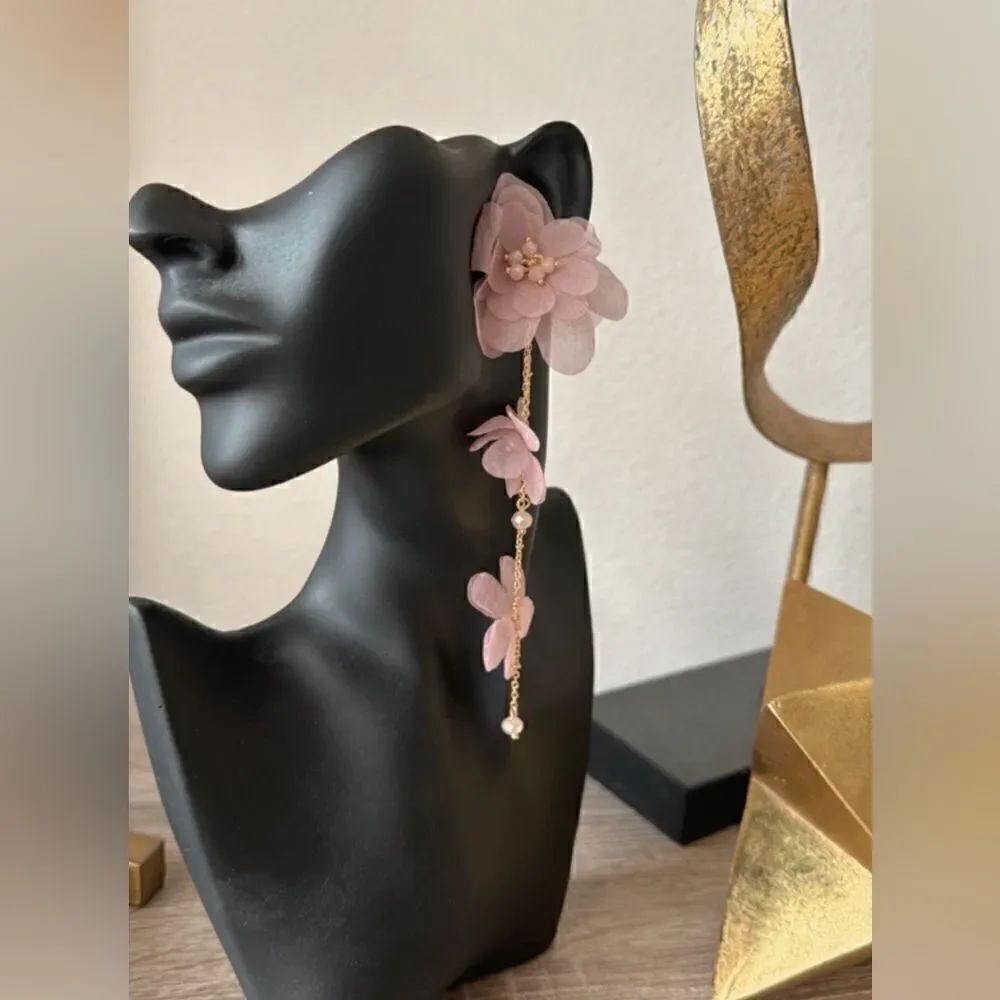 Bohemian pink drop earrings A675